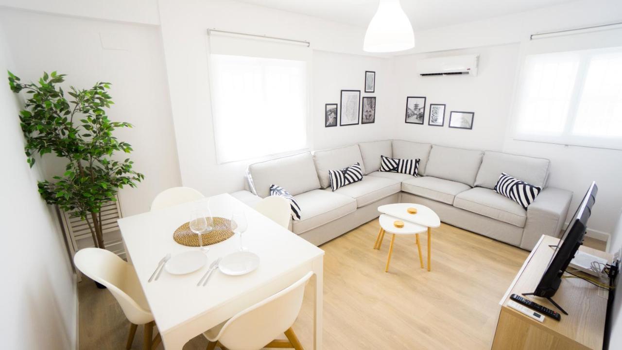 Apartamento Rentalsevilla Elegante Y Luminoso En Triana
